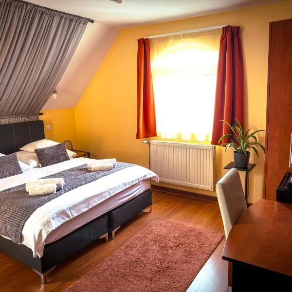 Barackvirág Vendégház, hotel in Tihany