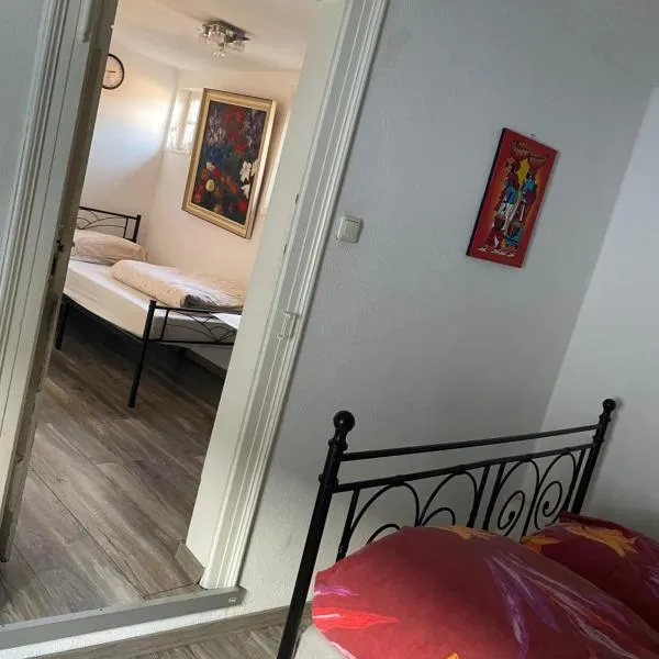 Gästehaus Linden -Zweibettzimmer, hotel in Linden