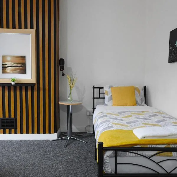 Your Home away from Home., hotel v destinaci Headingley