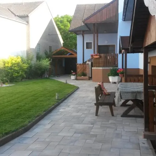 Gästehaus Schneider, hotel di Illmitz