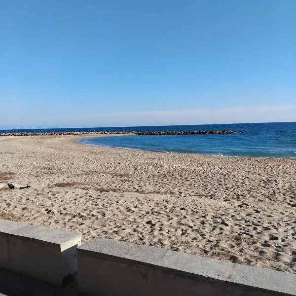 Cambrils Beach, hotel in Cambrils