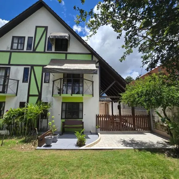 Casa Aconchegante em Condomínio no Centro, khách sạn ở Chapada dos Guimarães
