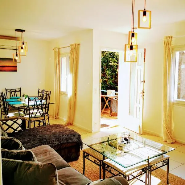 Grand appartement 3 chambres a 300M de la plage, hôtel à Sainte-Maxime