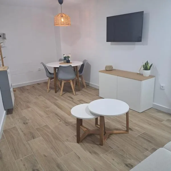 Apartamento Neron، فندق في روندا