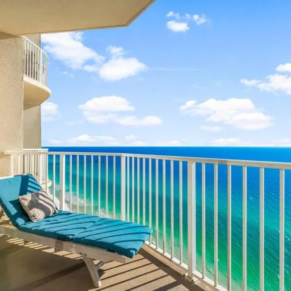 Family-Friendly Gulf-Front Condo w/Beach Access, hotel a Panama City Beach