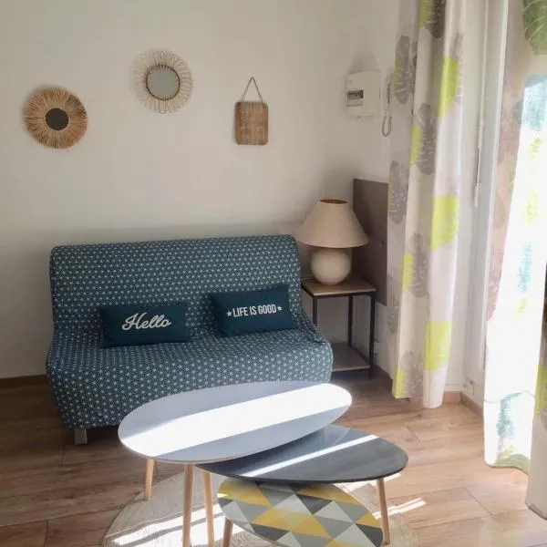 Appartement T2 Centre, hotel v destinaci Carpentras