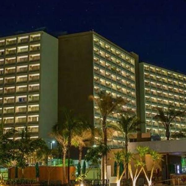 Hot Beach Suites