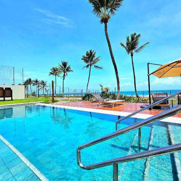 Sofisticação e Luxo à Beira-mar com Piscina Privativa no Cais Eco by HM