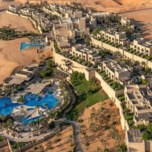 Anantara Qasr al Sarab Desert Resort, hotel v destinaci Jurayrah
