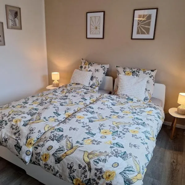 for 4 - parking space for car - Internet, hotel in Bielefeld
