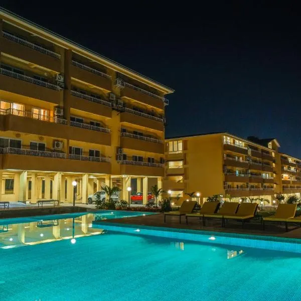 Alaya Stays 1 BHK with Balcony & Pool - Veera Marina, hotel v destinaci Goa