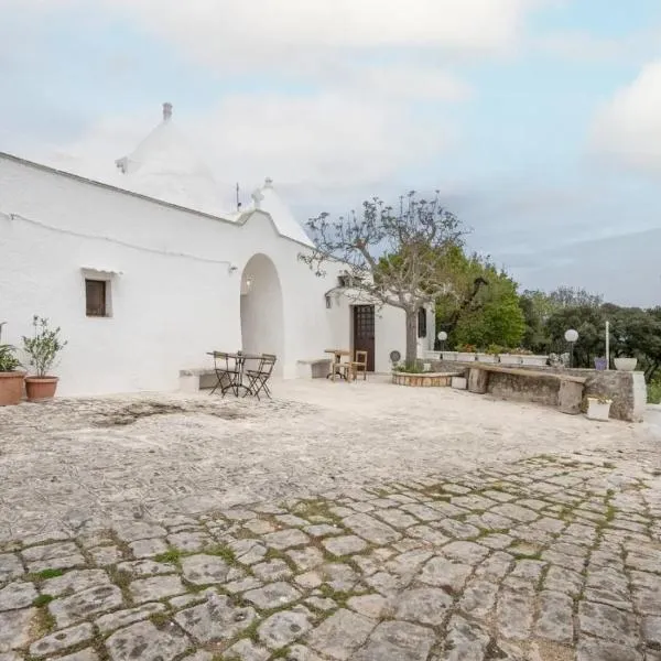 Trulli Nenetta e Nannino by IL PUMO DI PUGLIA, hotel v destinaci Selva di Fasano