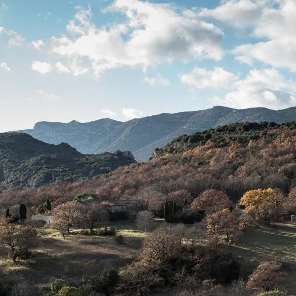 SETA - Bombequiols, hotel in Saint-André-de-Buèges