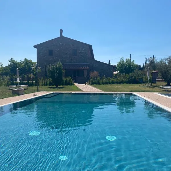 Casa Leoni Chianni - tuscan luxurious Villa, hotel Chianniban