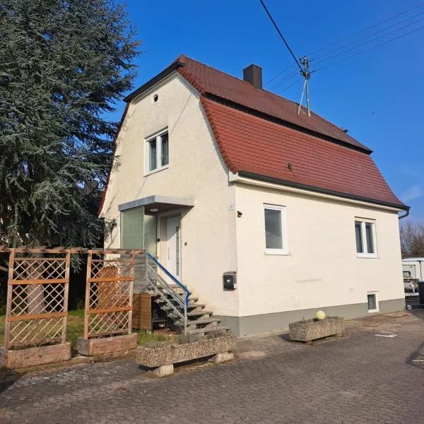 Family House, hotel in Bibertal 