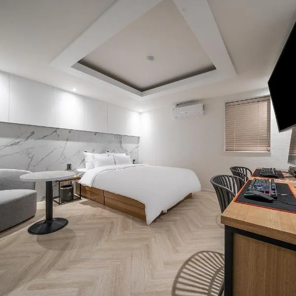 Story 9 Hotel, hotel a Suwon