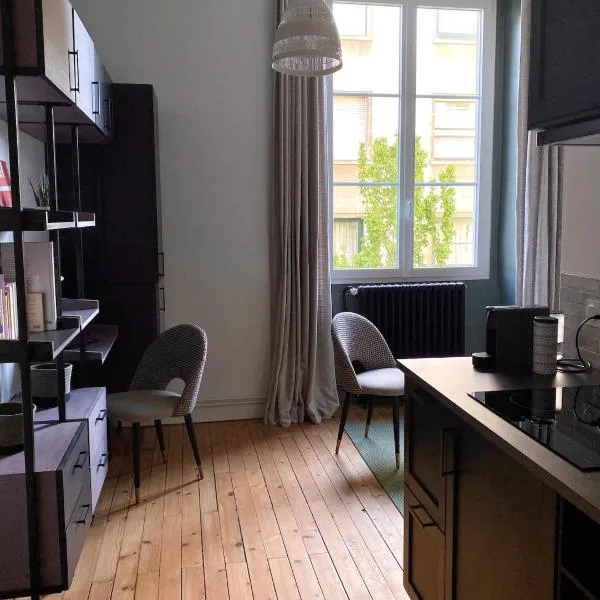 ID'home le Royale, hotel v destinaci Nantes