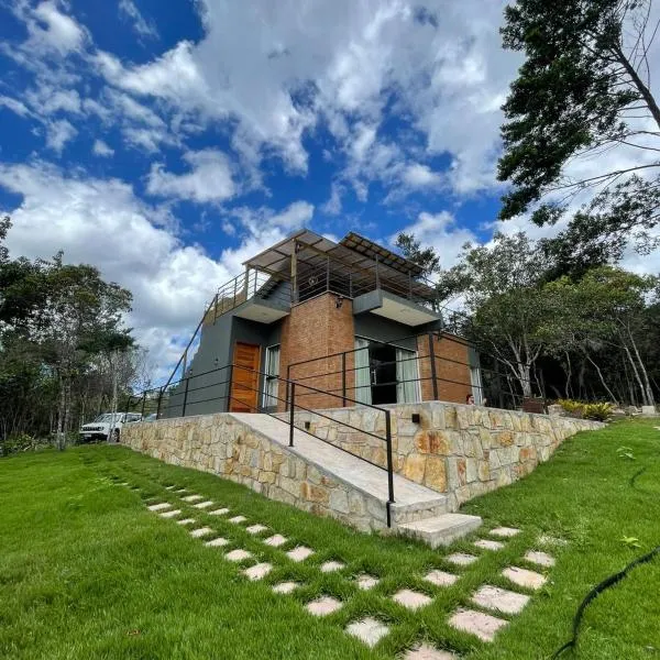 Casa Beija-flor no Vale do Capão, hotel in Palmeiras