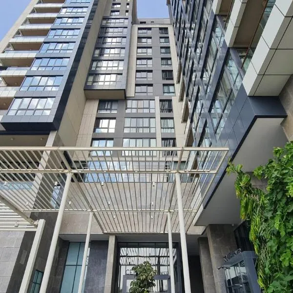 Axxodia- Apartments In Aeon Towers, hotel v destinaci Sheikh Zayed