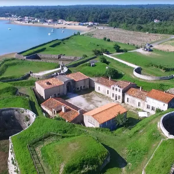 Chambres au Fort la Prée, ξενοδοχείο σε La Flotte