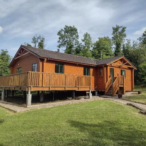 Escape to the Cabin, hotel v destinaci Belturbet