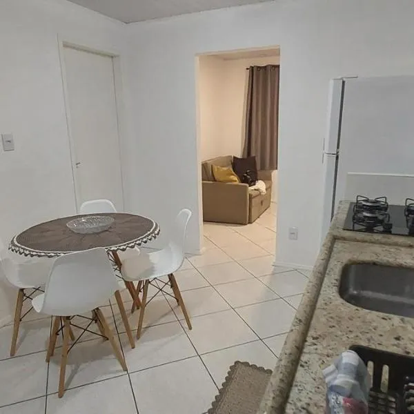 Casa em Governador Celso Ramos, hotel in Governador Celso Ramos