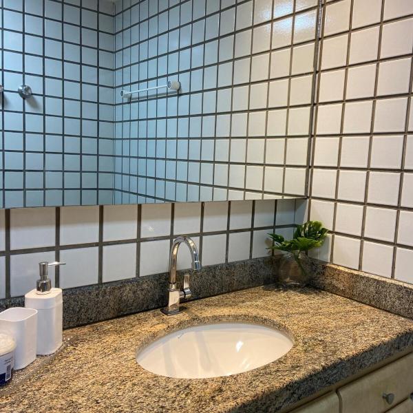 Lindo flat no Number One - Ponta Dareia com serviço de limpeza diaria - Foto 3