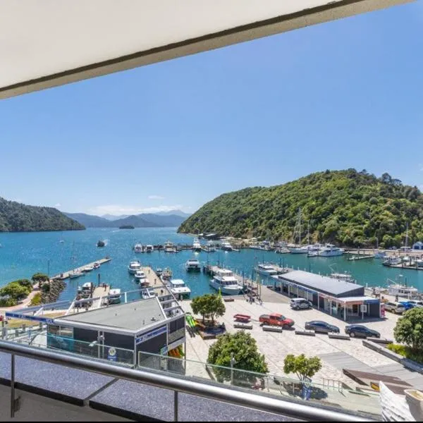 Astonishing Views Superb Waterfront Apartment, hotel v destinaci Picton