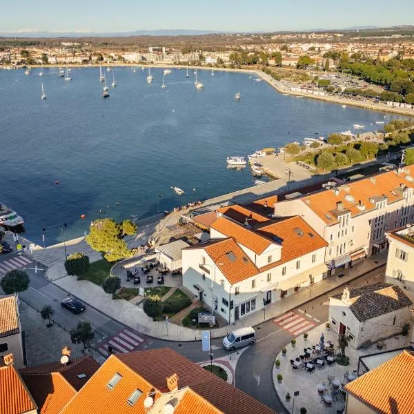 San Valentino Palace, Umag city center – hotel w mieście Umag