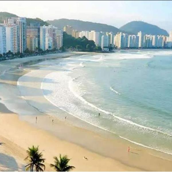 Lindo Apartamento em Asturias - Guaruja