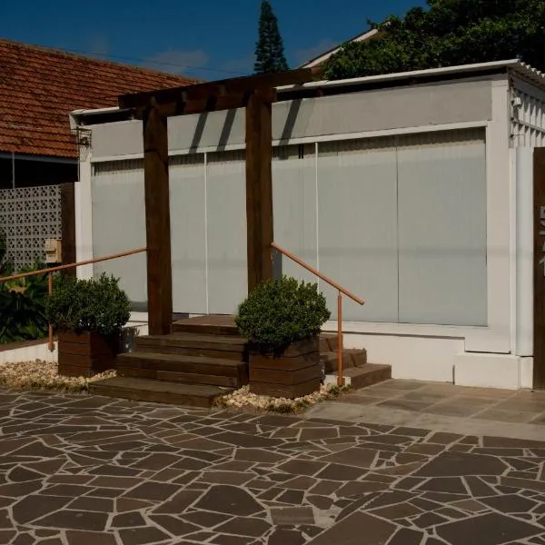 Casa container, hotel in Tramandaí