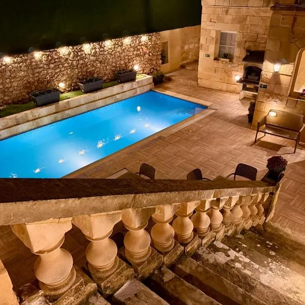 Ta' Matmura B&B, hotel in Għarb