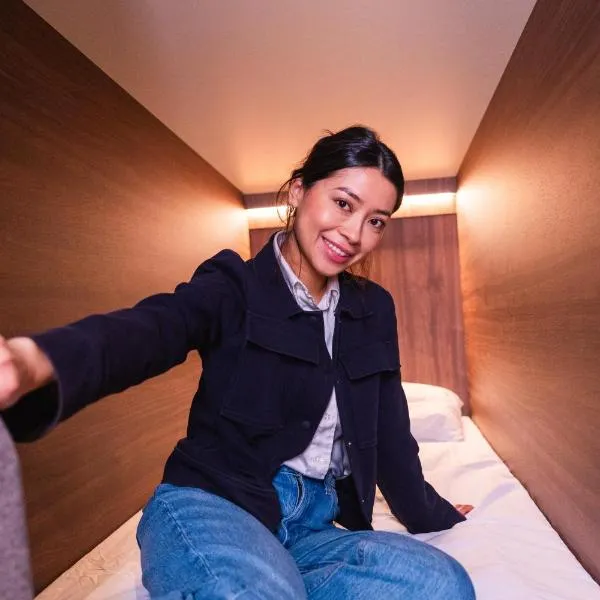 Cabins Hotel Amsterdam, מלון באמסטרדם
