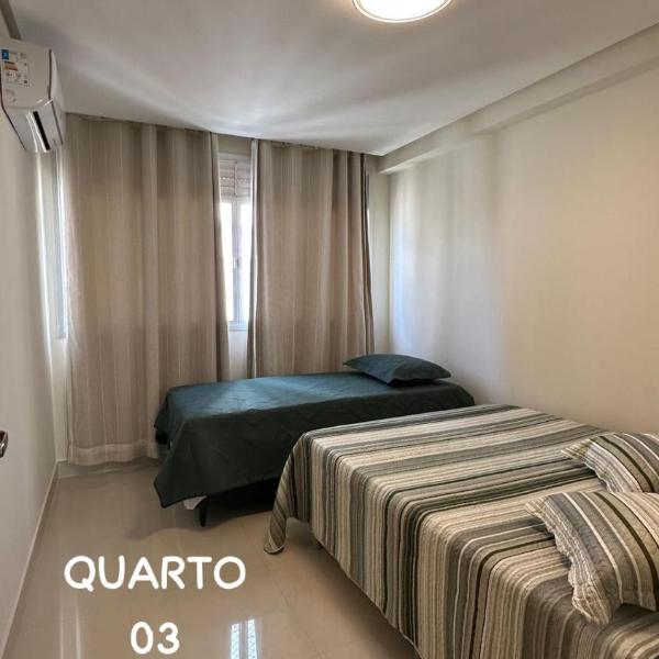 PERFEITO!!! Apartamento de 3 quartos com ar-condicionado a 30 metros da Praia do Morro - Foto 2