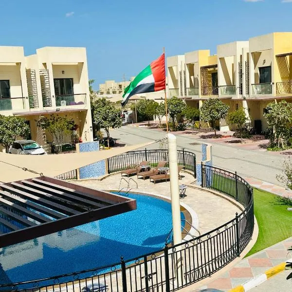 Family-Friendly Villa 1br with Play Area+Pool. UAE, hotell Dubais