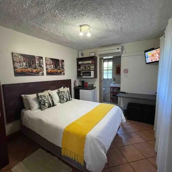 Steenbok Self Catering Accommodation, hotel in Upington