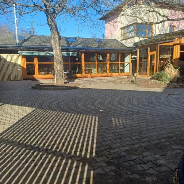 Apartmány za Plotem, hotel v Jeseníku