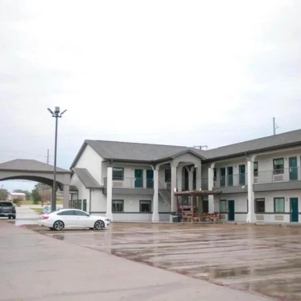 Days Inn & Suites by Wyndham Gonzales TX, hotel in Gonzales