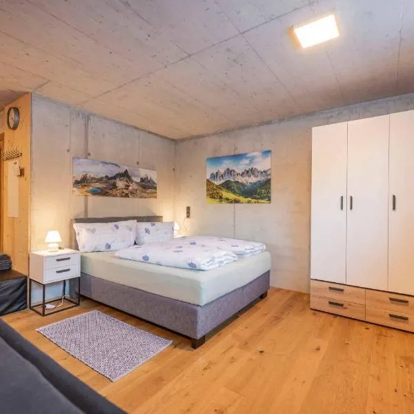 Alpenglück Medraz, hotel a Fulpmes