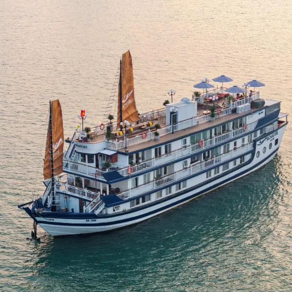 Signature Royal Halong Cruise, khách sạn ở Hạ Long