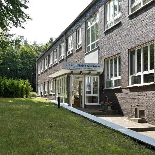 Seminarhaus Europäische Akademie, hotel v destinaci Waren