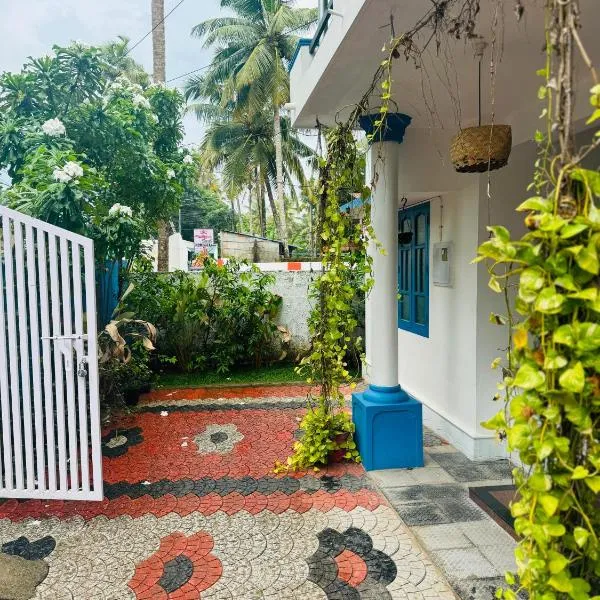 MOON VILLA 01 varkala 3bhk with kitchen, hotel v destinaci Varkala
