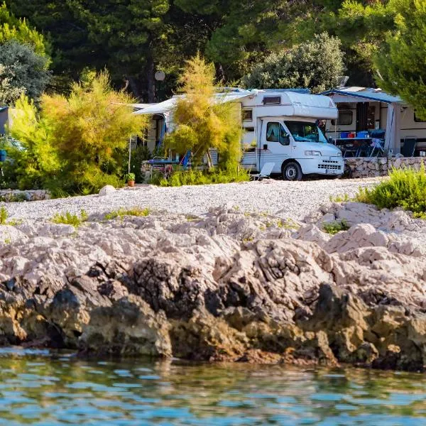 CAMP ADRIATIC PITCHES -Primošten, hotel in Primošten