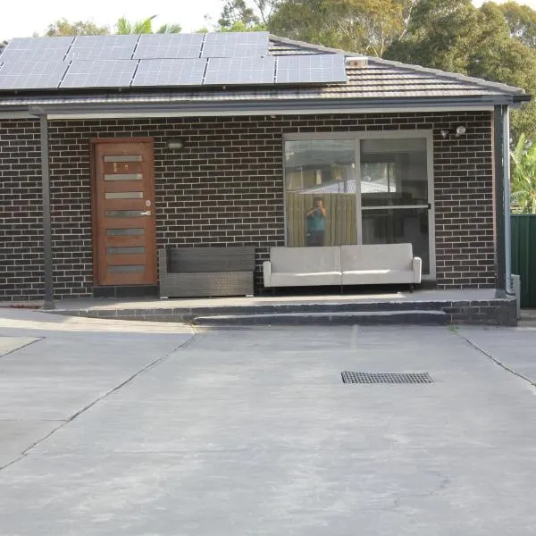 2-bedroom Granny Flat, hotel v destinaci Mount Pritchard