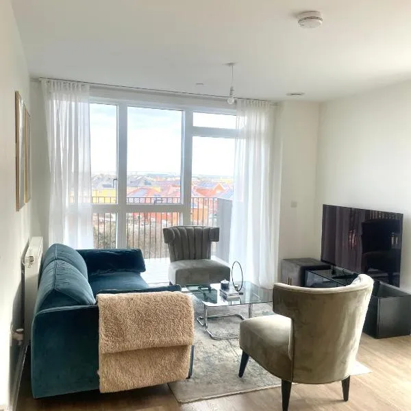 Beautiful 1 bedroom Luxury Apartment near Erith Station, khách sạn ở Erith
