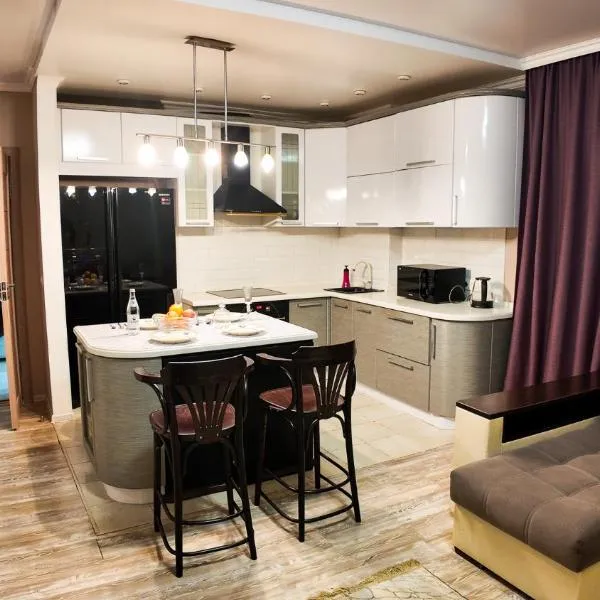 Apartment Promenade Expo, hotel in Astana