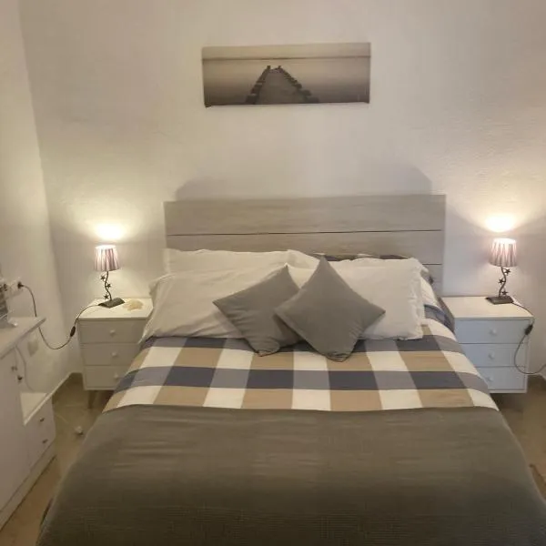 Marina Apartment Beach, hotel v destinaci Estepona