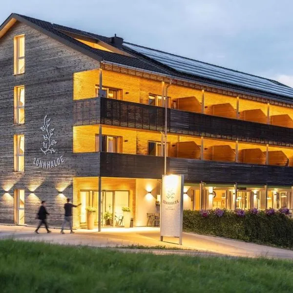 Panoramahotel Sonnhalde, hotel v destinaci Schwarzenberg im Bregenzerwald
