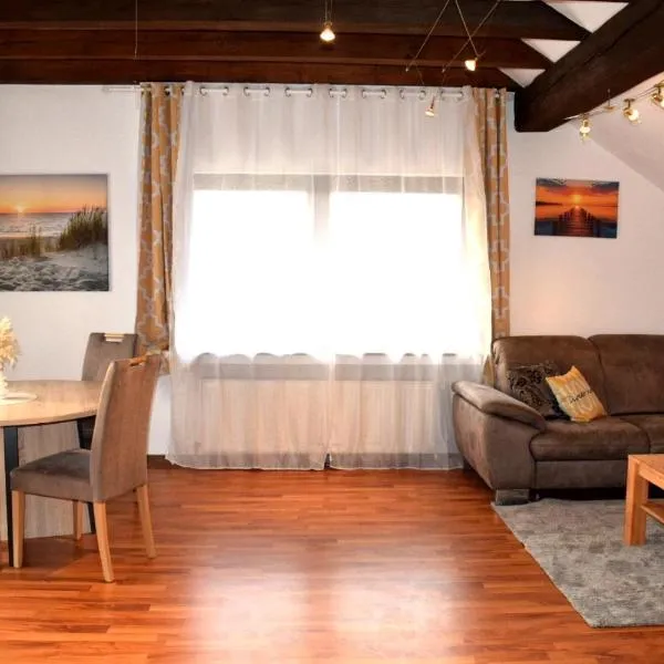 Royal Home - Geräumige Ferienwohnung mit Balkon nahe Seepark Lünen und Dortmund!, hotel sa Lünen