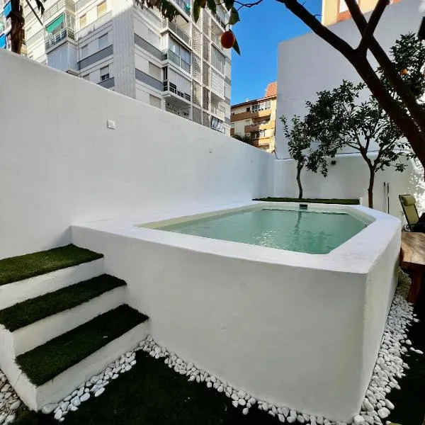 CASITA NAIF ESTANCIAS EN TORRE DEL MAR a 30 METROS DE LA PLAYA, hotel Torre del Marban